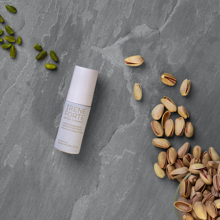Lifestyle image Irene Forte Mask Pistachio